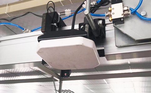 RFID抗金属标签HT8157应用于工业产线管理 RFID抗金属标签HT8157应用于工业产线管理